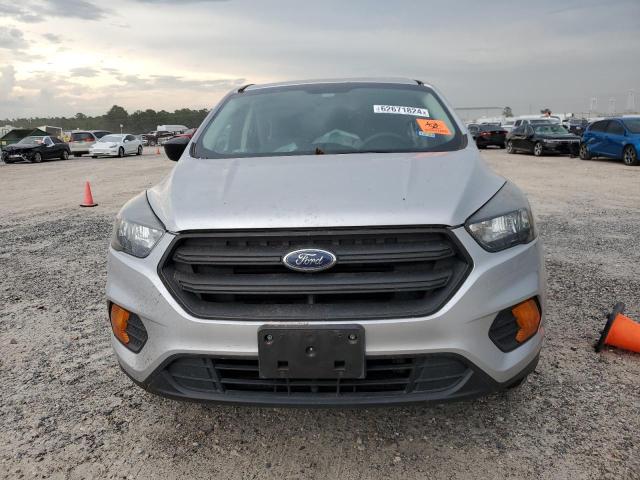 1FMCU0F77JUA54150 - 2018 FORD ESCAPE S SILVER photo 5