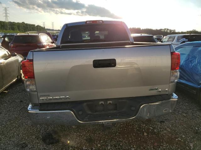 5TFDW5F12CX237601 - 2012 TOYOTA TUNDRA CREWMAX SR5 GRAY photo 6