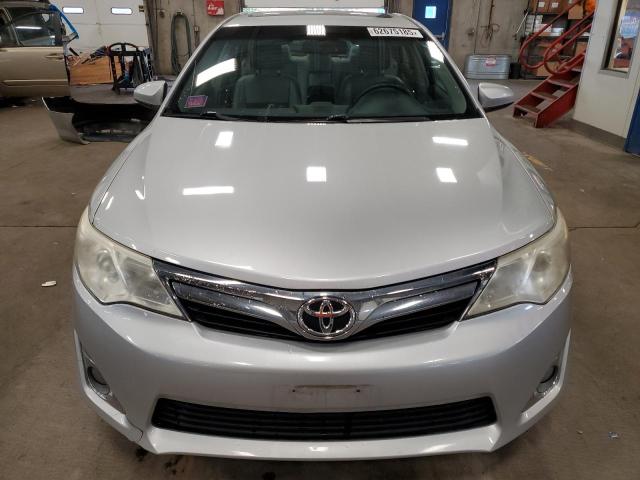 4T4BF1FK9CR204199 - 2012 TOYOTA CAMRY BASE SILVER photo 5