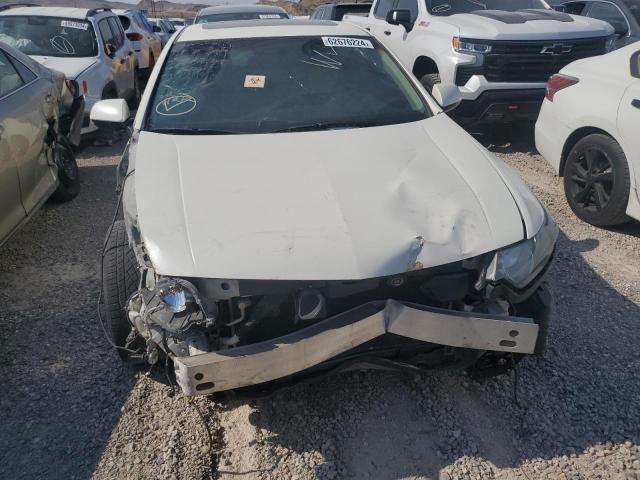 JH4CU2F68BC008629 - 2011 ACURA TSX WHITE photo 5