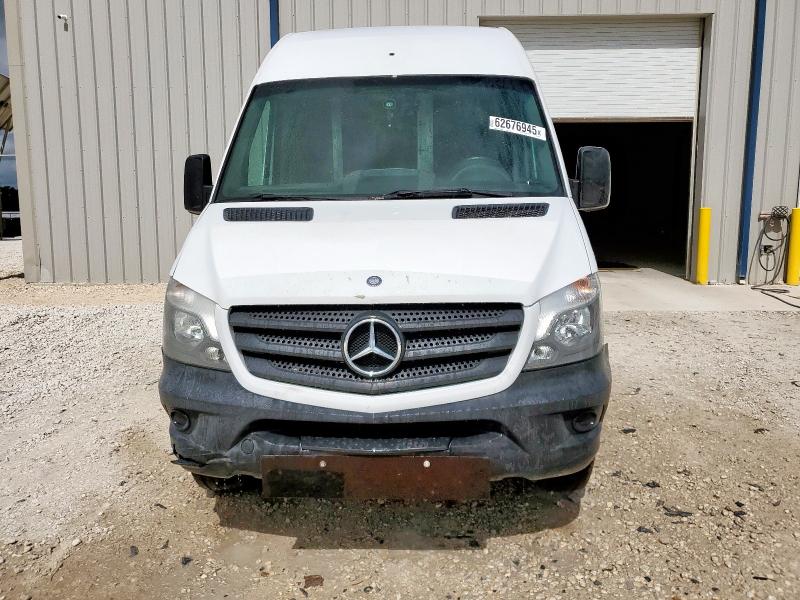 WD3PE8DE4E5901686 - 2014 MERCEDES-BENZ SPRINTER 2500 WHITE photo 5