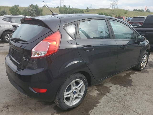 3FADP4EJ8JM132188 - 2018 FORD FIESTA SE BLACK photo 3