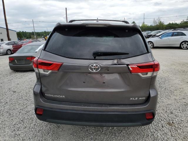 5TDJZRFH2KS935161 - 2019 TOYOTA HIGHLANDER SE GRAY photo 6