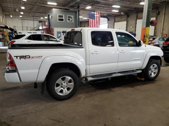 3TMLU4EN8EM144252 - 2014 TOYOTA TACOMA DOUBLE CAB WHITE photo 3