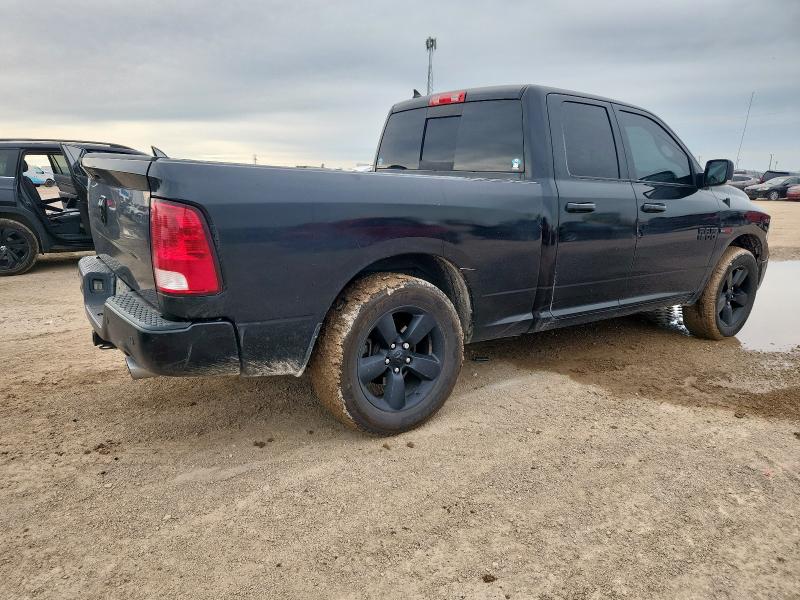 1C6RR6GM0JS229493 - 2018 RAM 1500 SLT أسود صورة 3
