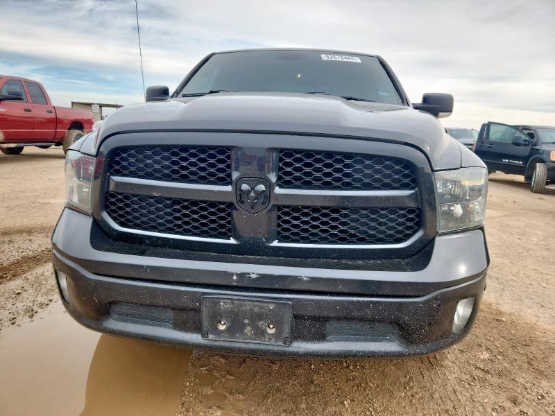 1C6RR6GM0JS229493 - 2018 RAM 1500 SLT أسود صورة 5