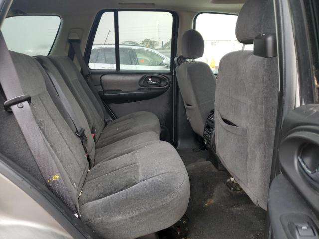 1GNDT13S362150961 - 2006 CHEVROLET TRAILBLAZE LS GRAY photo 11