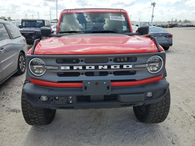 1FMDE5BHXMLA82533 - 2021 FORD BRONCO BASE RED photo 5