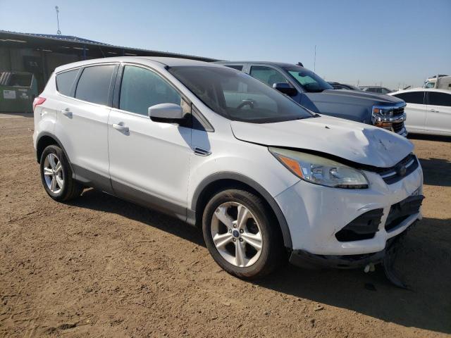 1FMCU0G77FUB88677 - 2015 FORD ESCAPE SE WHITE photo 4