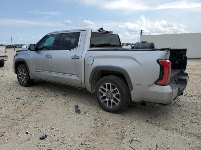 5TFMA5DB8NX010569 - 2022 TOYOTA TUNDRA CREWMAX PLATINUM ვერცხლისფერი ფოტო 2