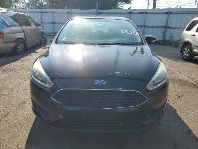 1FADP3F27FL227044 - 2015 FORD FOCUS SE BLACK photo 5