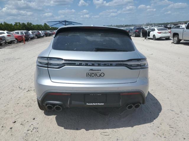 WP1AA2A57PLB05598 - 2023 PORSCHE MACAN BASE SILVER photo 6