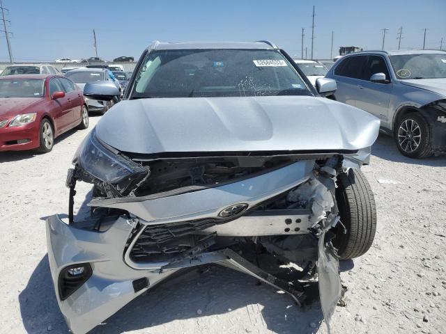 5TDGZRAH2NS545411 - 2022 TOYOTA HIGHLANDER XLE Արծաթագույն լուսանկար 5