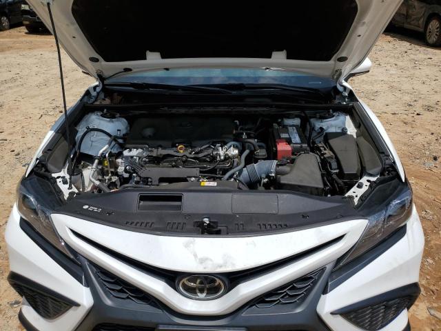 4T1G11AK0PU769369 - 2023 TOYOTA CAMRY SE NIGHT SHADE WHITE photo 11