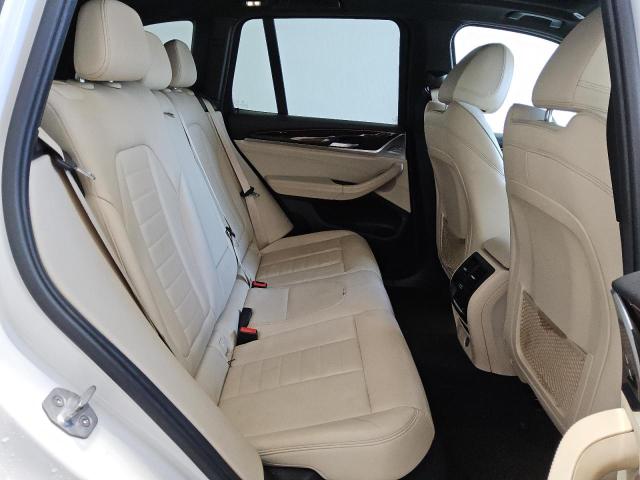 5UXTR7C56KLE94368 - 2019 BMW X3 SDRIVE30I WHITE photo 11