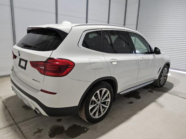 5UXTR7C56KLE94368 - 2019 BMW X3 SDRIVE30I WHITE photo 3