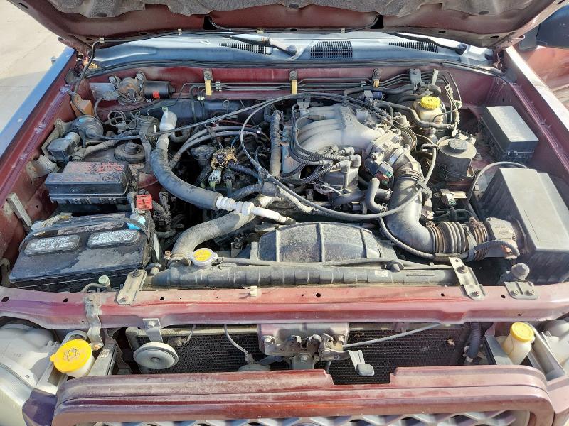 JN8AR07YXXW356263 - 1999 NISSAN PATHFINDER LE MAROON photo 11