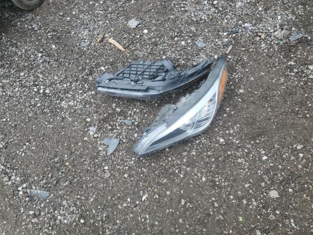 5NPE24AF2HH527997 - 2017 HYUNDAI SONATA SE BLACK photo 12