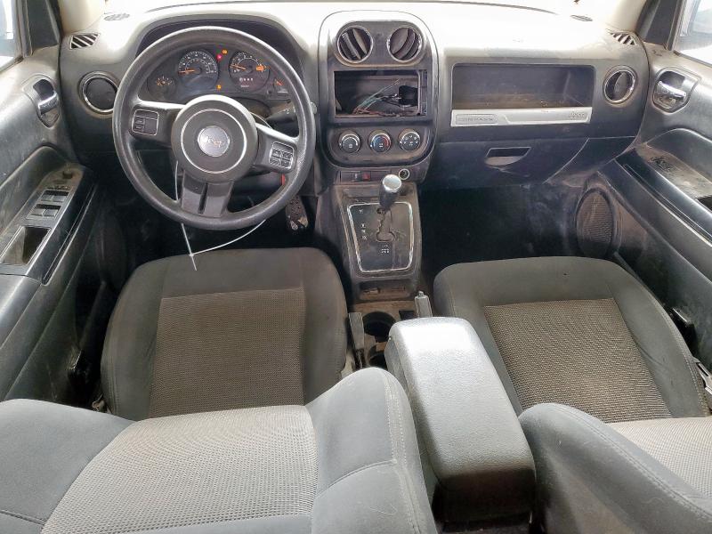 1C4NJCBA0GD665879 - 2016 JEEP COMPASS SPORT Қара фото 8