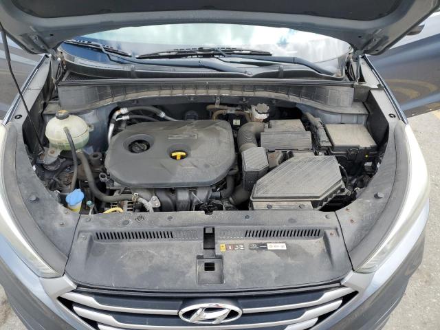 KM8J23A41HU269450 - 2017 HYUNDAI TUCSON SE GRAY photo 11