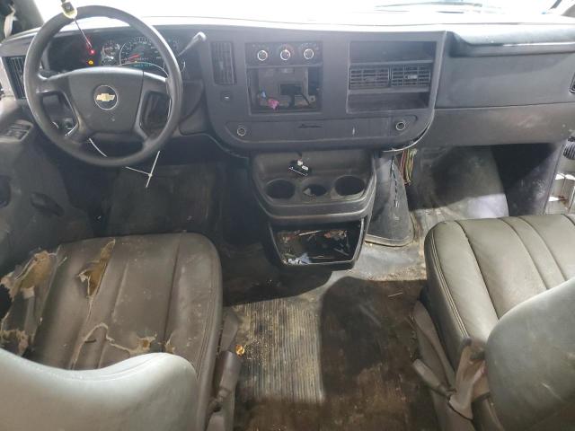 1GCUGADX7A1162813 - 2010 CHEVROLET EXPRESS G1500 თეთრი ფოტო 8