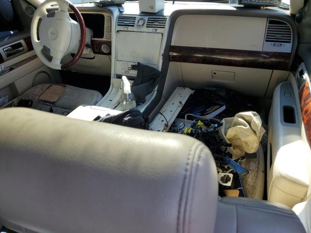 5LMFU28R44LJ27151 - 2004 LINCOLN NAVIGATOR 米色 照片 8
