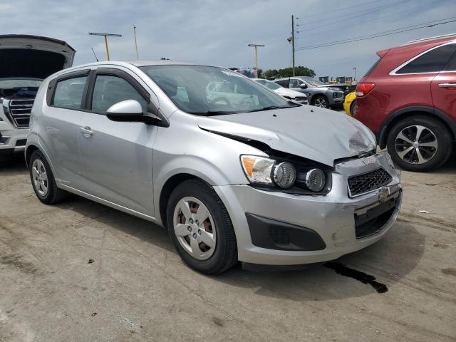 1G1JB6SH5D4179048 - 2013 CHEVROLET SONIC LS SILVER photo 4