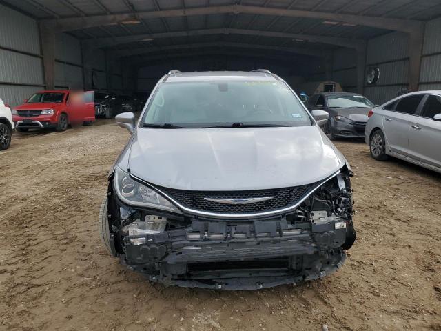 2C4RC1EG9JR247793 - 2018 CHRYSLER PACIFICA TOURING L PLUS SILVER photo 5