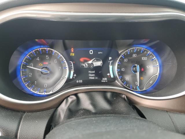 2C4RC1EG9JR247793 - 2018 CHRYSLER PACIFICA TOURING L PLUS SILVER photo 9