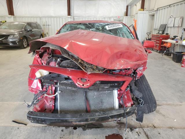 2T1BU4EE9DC117144 - 2013 TOYOTA COROLLA BASE RED photo 5