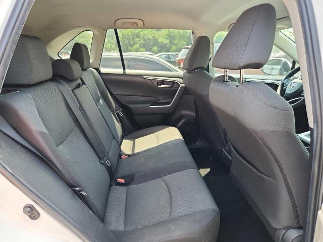 2T3P1RFV7NW250955 - 2022 TOYOTA RAV4 XLE WHITE photo 11