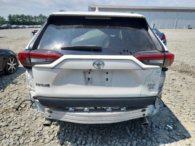 2T3P1RFV7NW250955 - 2022 TOYOTA RAV4 XLE WHITE photo 6
