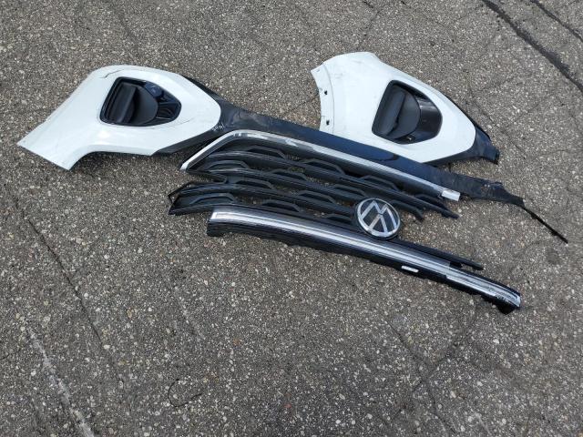 1V2HE2CAXRC232040 - 2024 VOLKSWAGEN ATLAS CROS SE WHITE photo 13