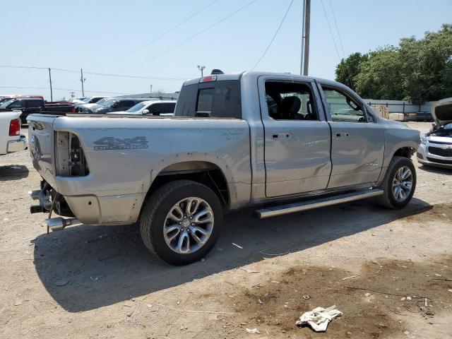 1C6SRFJT1KN605801 - 2019 RAM 1500 LARAMIE SILVER photo 3