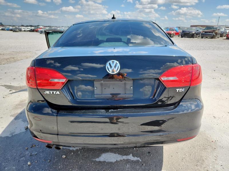 3VWLL7AJ8EM423432 - 2014 VOLKSWAGEN JETTA TDI Սև լուսանկար 6