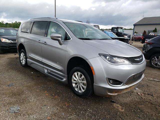 2C4RC1BGXJR115596 - 2018 CHRYSLER PACIFICA TOURING L SILVER photo 4