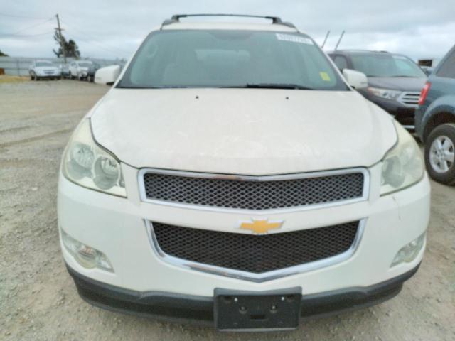 1GNKVLED3BJ256757 - 2011 CHEVROLET TRAVERSE LTZ WHITE photo 5