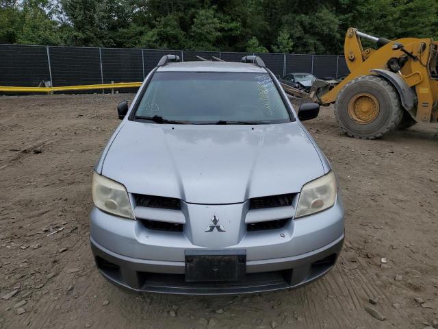 JA4LX31F56U036968 - 2006 MITSUBISHI OUTLANDER LS SILVER photo 5