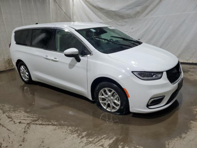 2C4RC1BG1PR581071 - 2023 CHRYSLER PACIFICA TOURING L WHITE photo 4