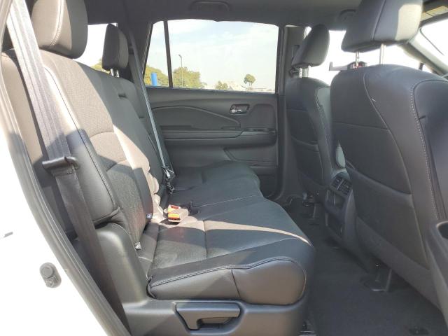 5FNYF7H54LB000535 - 2020 HONDA PASSPORT EXL WHITE photo 11