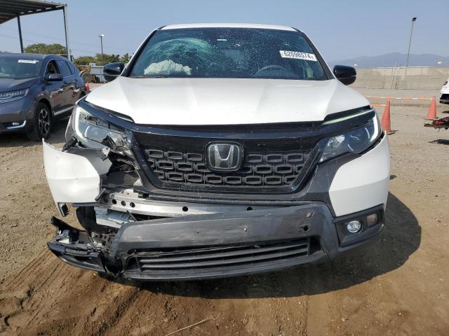 5FNYF7H54LB000535 - 2020 HONDA PASSPORT EXL WHITE photo 5