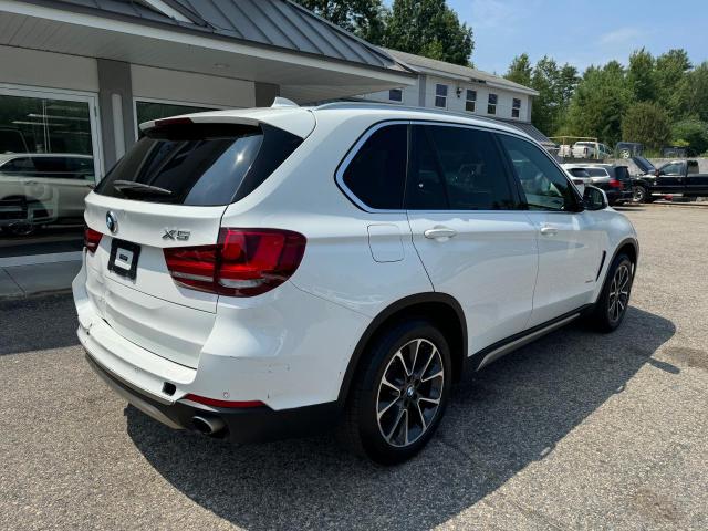 5UXKR0C37H0X80741 - 2017 BMW X5 XDRIVE35I WHITE photo 4