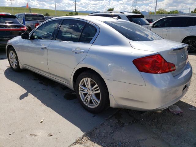 JN1CV6AR0FM650613 - 2015 INFINITI Q40 SILVER photo 2