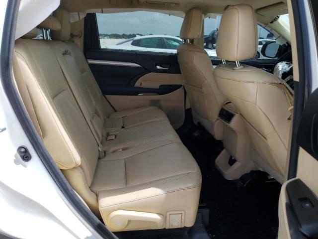 5TDKKRFH4GS156246 - 2016 TOYOTA HIGHLANDER XLE WHITE photo 11