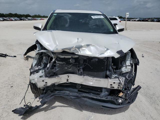 5TDKKRFH4GS156246 - 2016 TOYOTA HIGHLANDER XLE WHITE photo 5