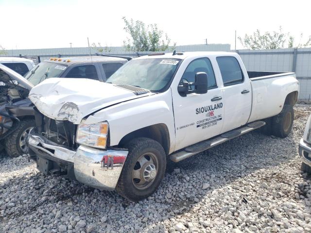 1GCJK33678F182322 - 2008 CHEVROLET SILVERADO K3500 WHITE photo 2