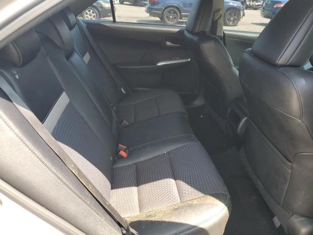 4T1BF1FK7EU372646 - 2014 TOYOTA CAMRY L Silber Foto 10