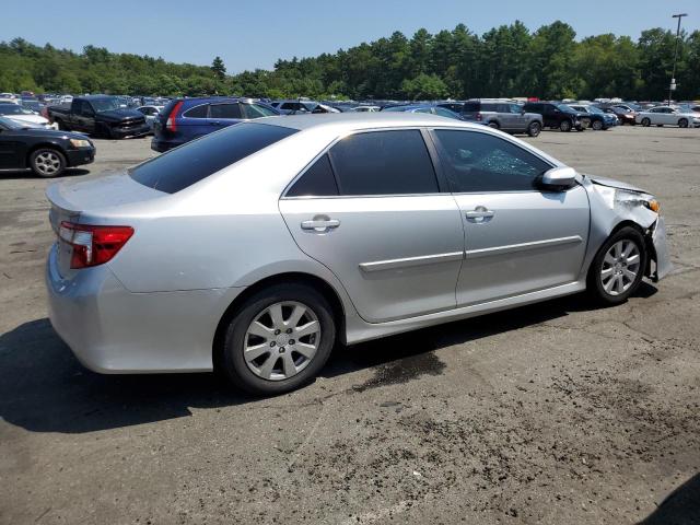 4T1BF1FK7EU372646 - 2014 TOYOTA CAMRY L Silber Foto 3
