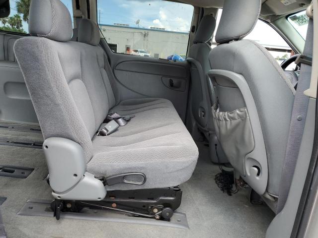 1A4GP45R76B747059 - 2006 CHRYSLER TOWN & COU 银色 照片 11