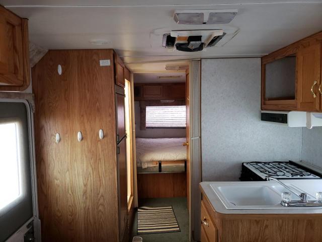 1FDXE40S9XHB16877 - 2001 GULF STREAM CAVALIER E450 SUPER DUTY CUTAWAY VAN RV WHITE photo 6